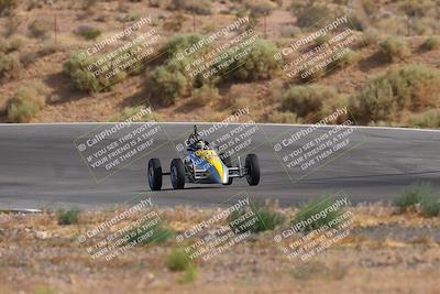media/Jun-01-2025-CalClub SCCA (Sun) [[eae223c5dd]]/Group 3/Qualifying/
